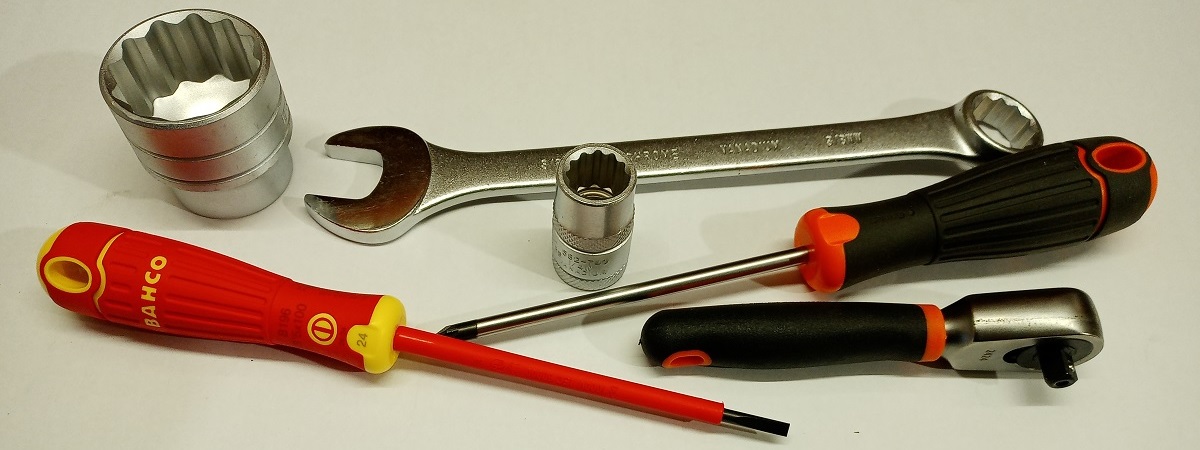 handtool1200x450